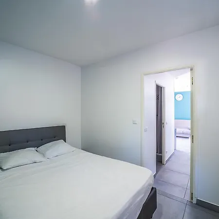 Casa Sacha - Appt Avec Piscine Partagee Lejlighed